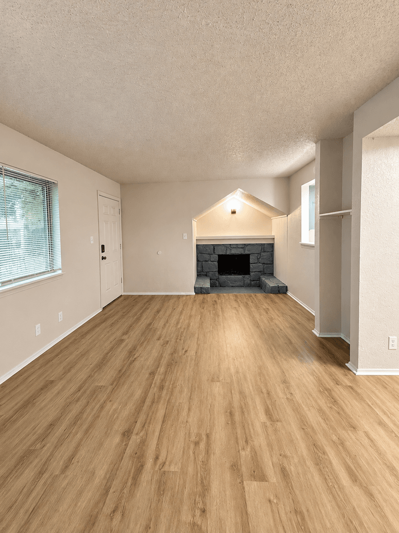 Tulsa Apartment: 6602 S Zunis Ave