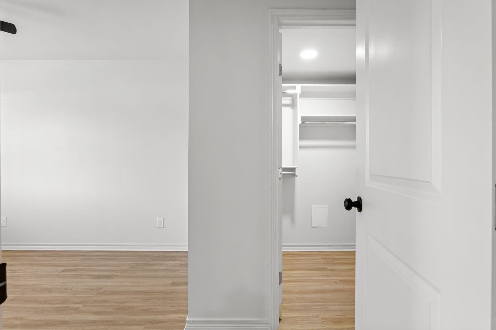 Tulsa Apartment: 1329 E 64th St