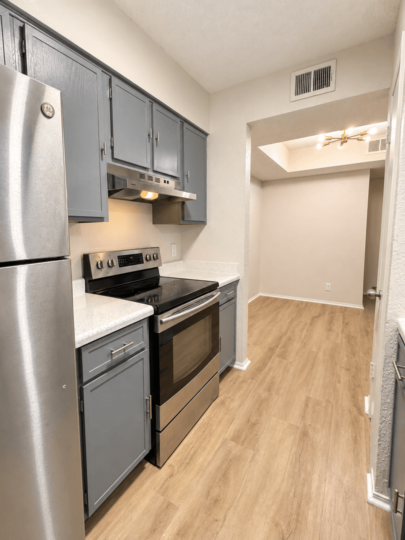 Tulsa Apartment: 6602 S Zunis Ave