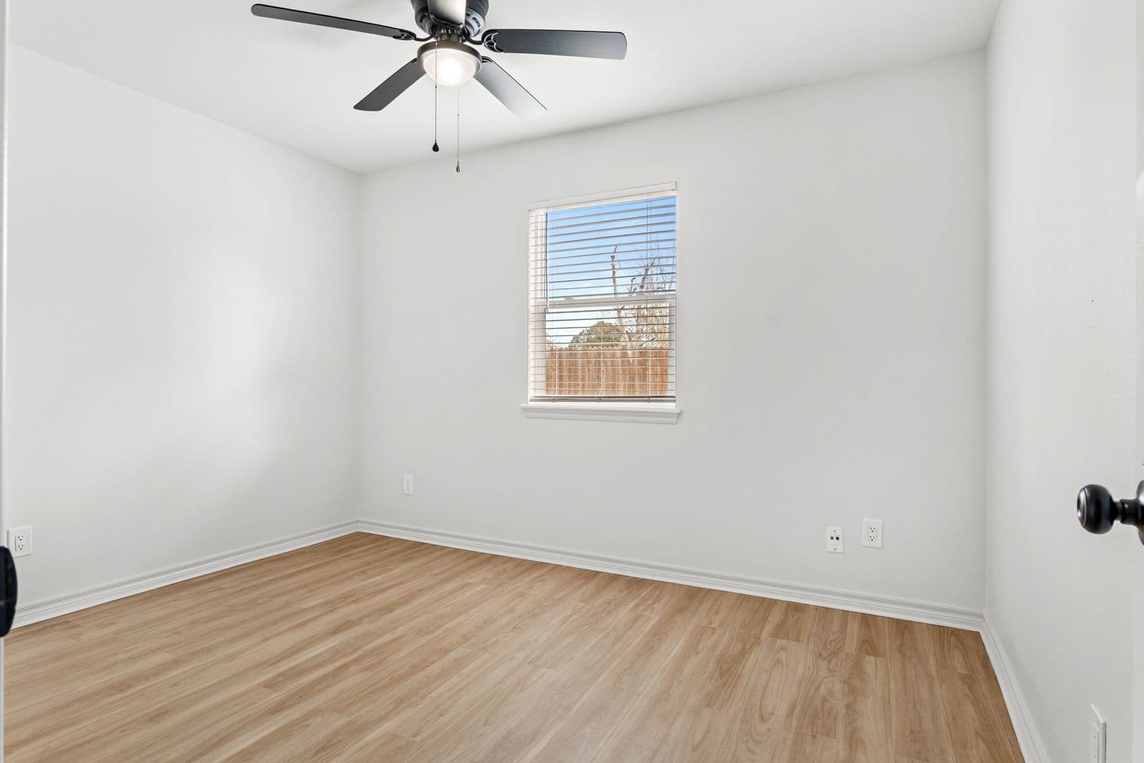 Tulsa Apartment: 1329 E 64th St