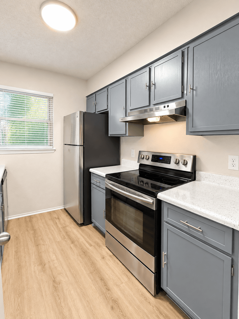 Tulsa Apartment: 6602 S Zunis Ave