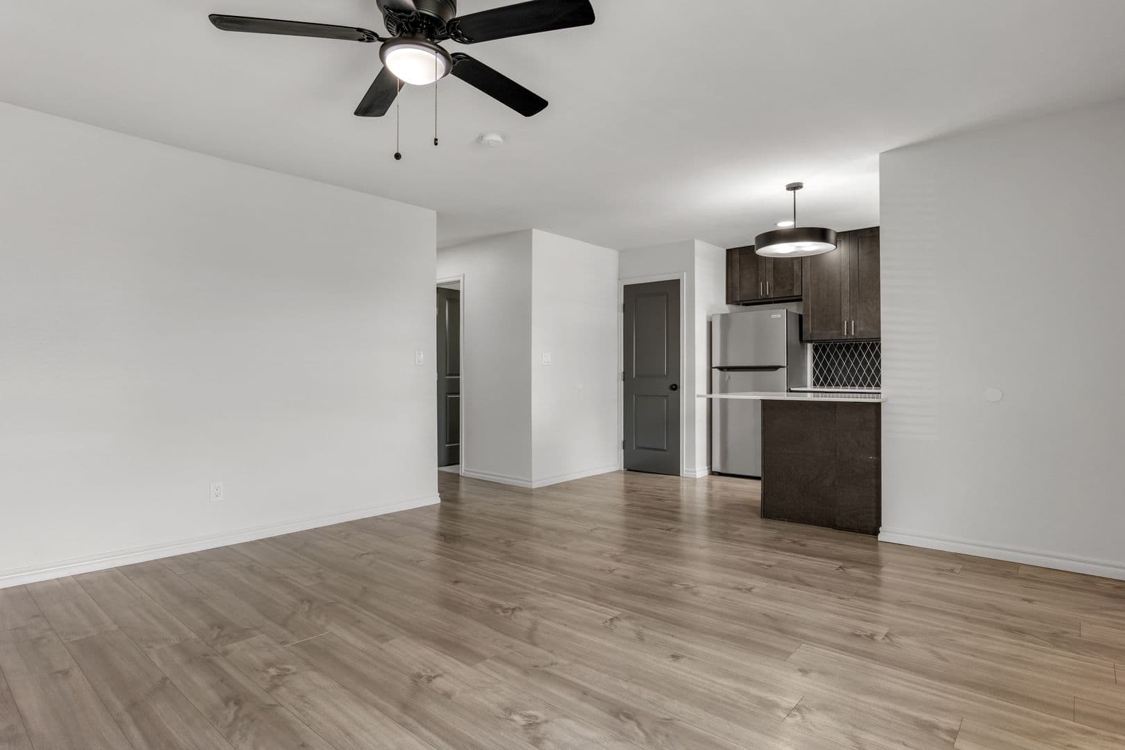 Tulsa Apartment: 7845 E 49th St