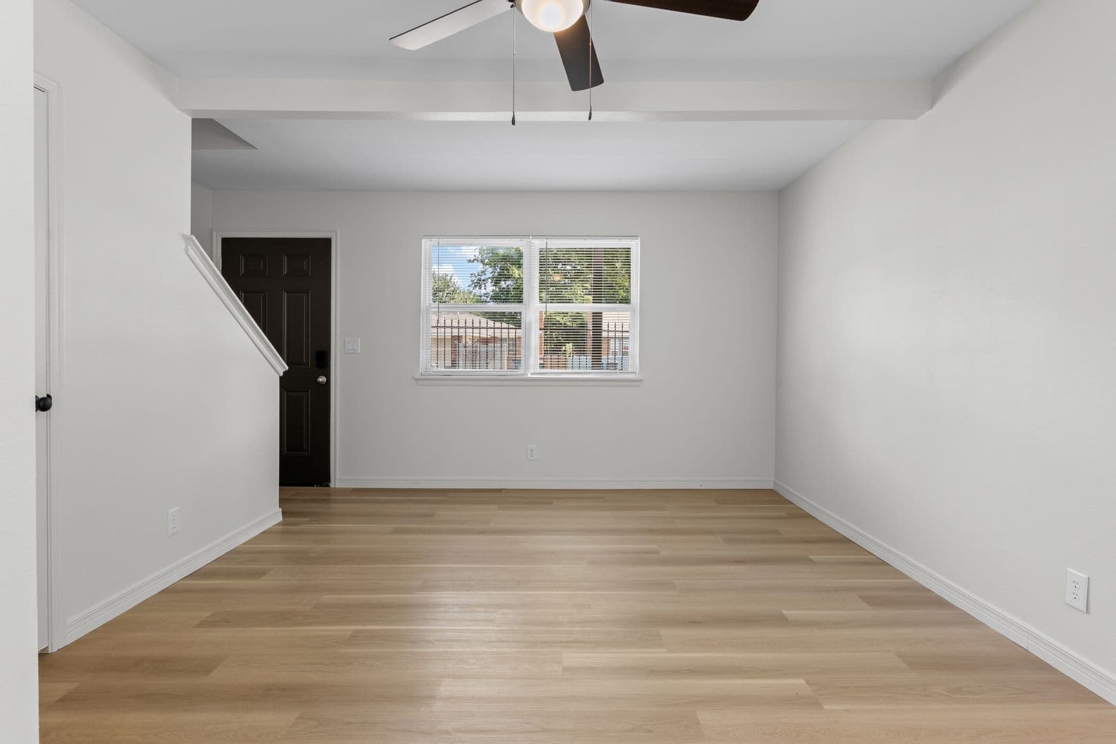 Tulsa Apartment: 10951 E 23rd St