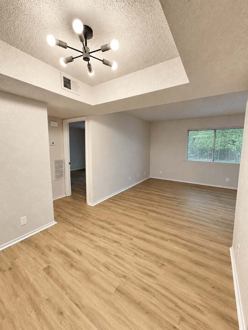 Tulsa Apartment: 6602 S Zunis Ave