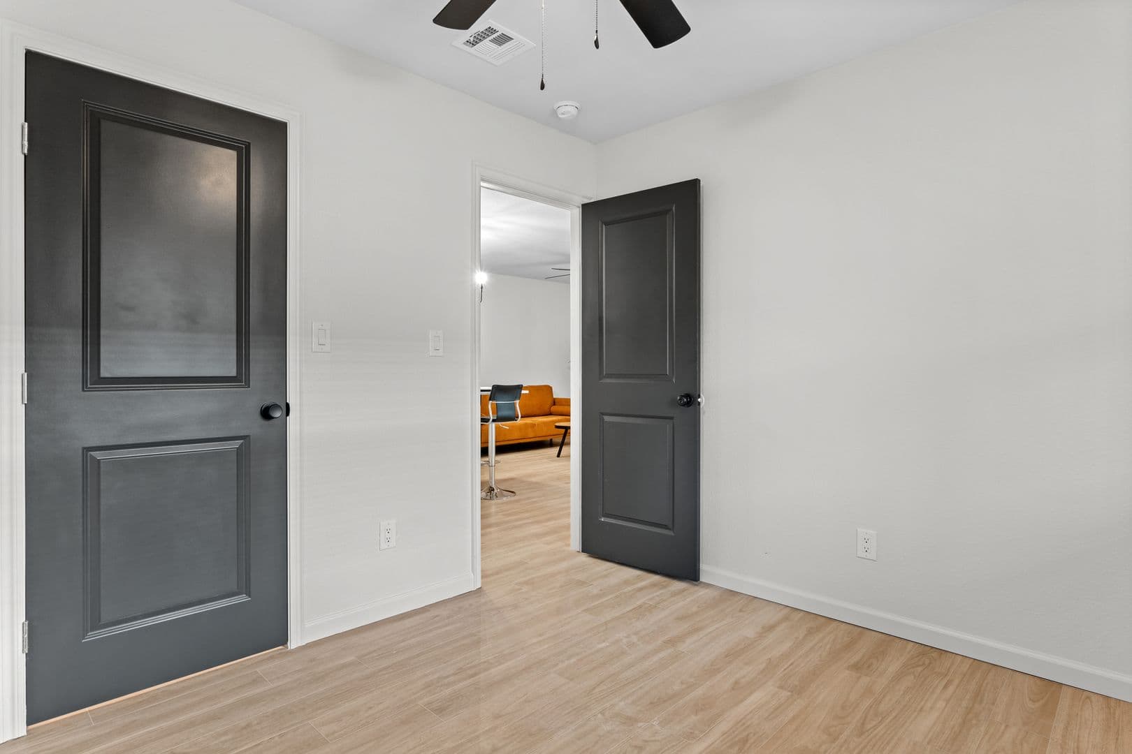 Tulsa Apartment: 1329 E 64th St