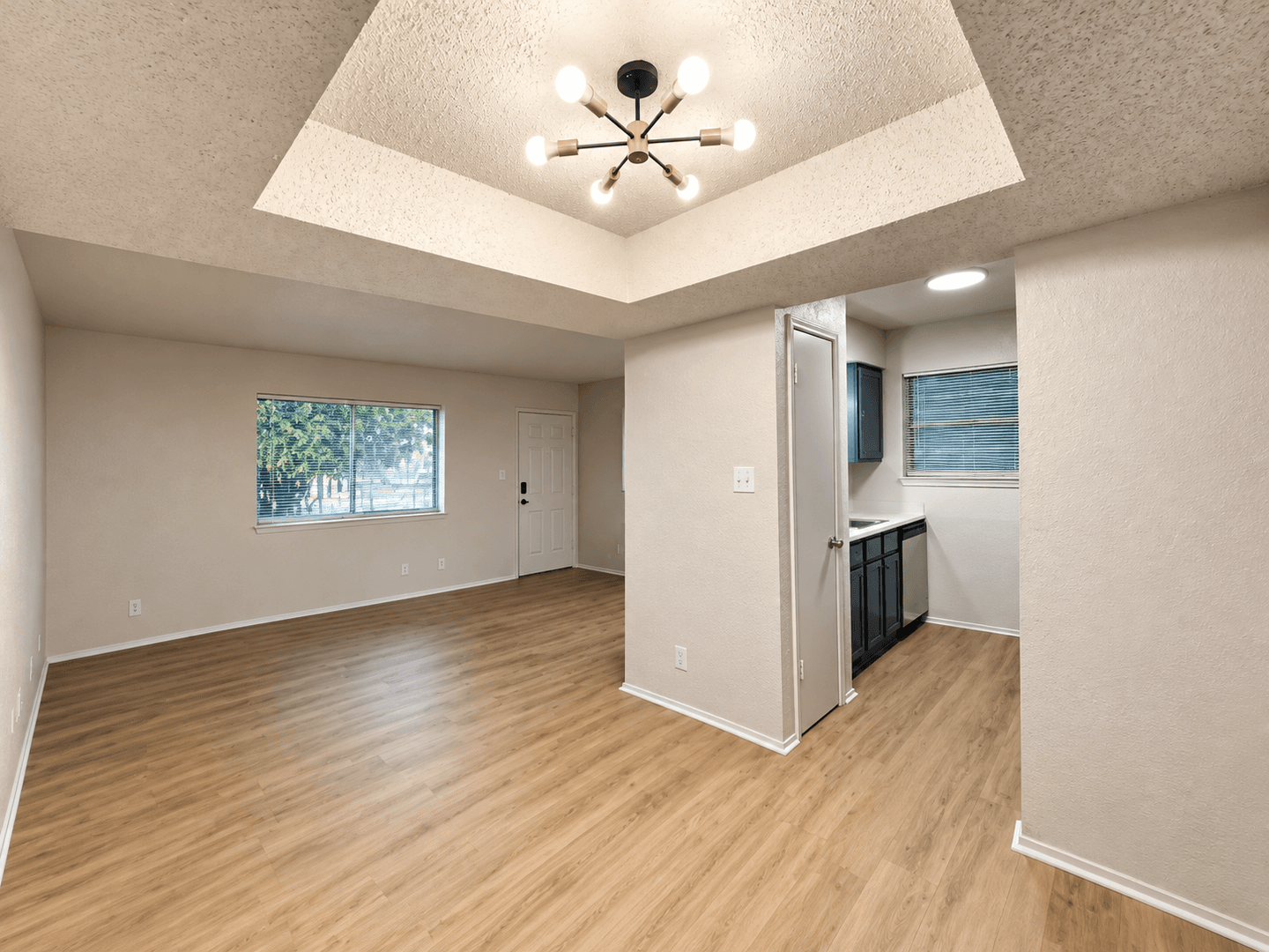 Tulsa Apartment: 6602 S Zunis Ave