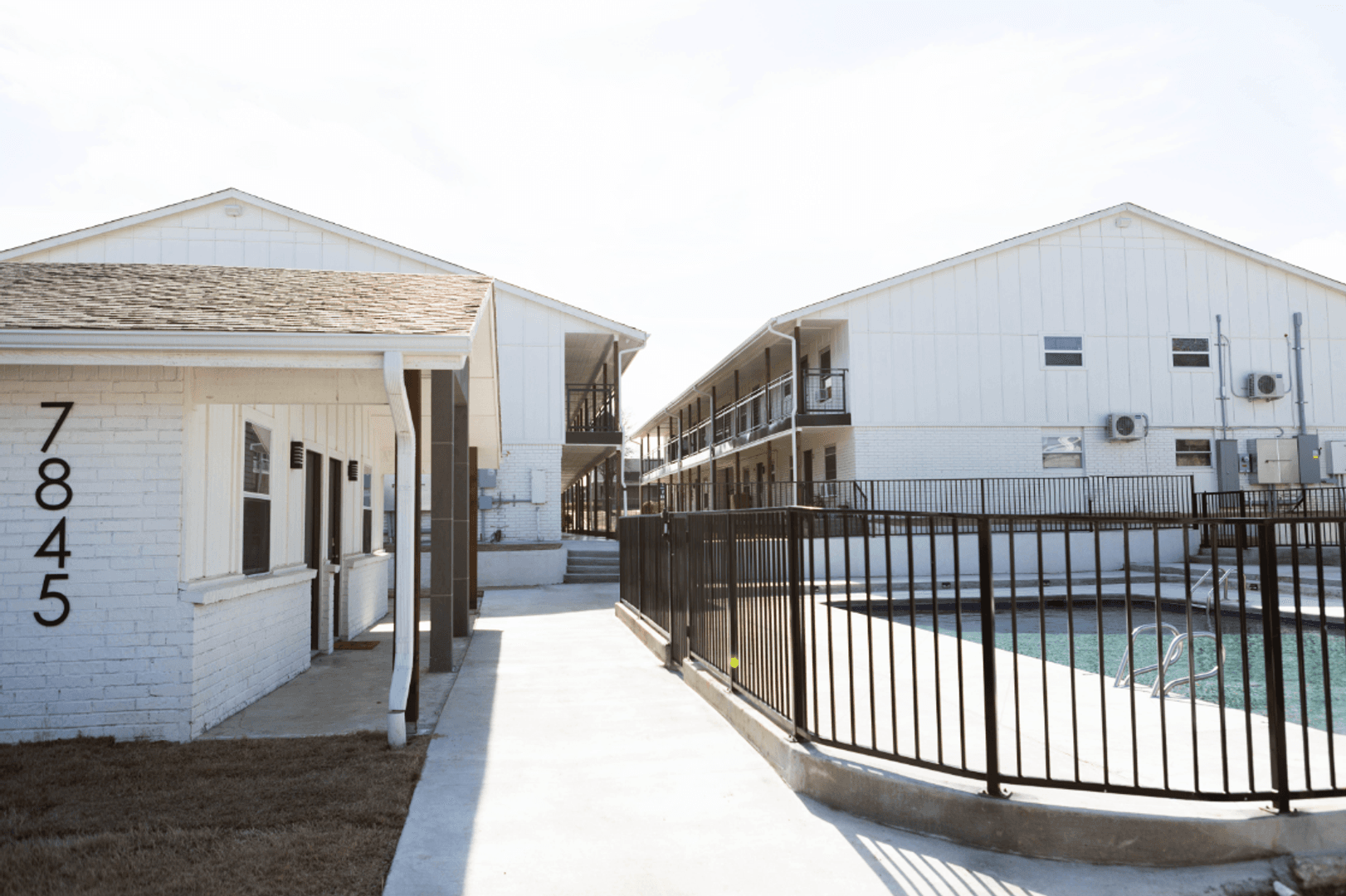 Tulsa Apartment: 7845 E 49th St