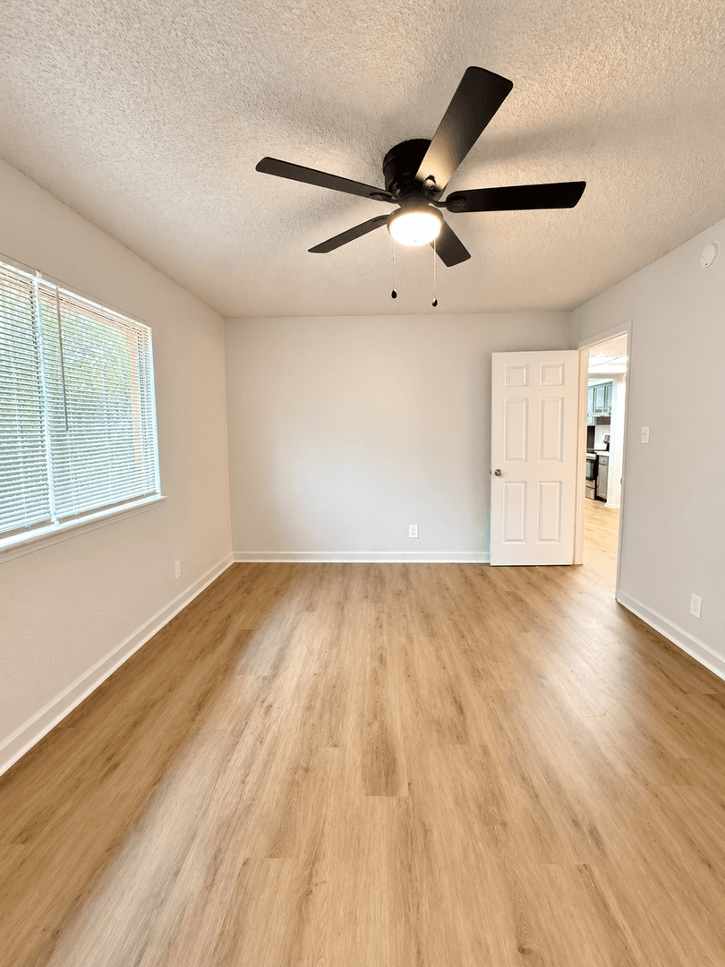 Tulsa Apartment: 6602 S Zunis Ave
