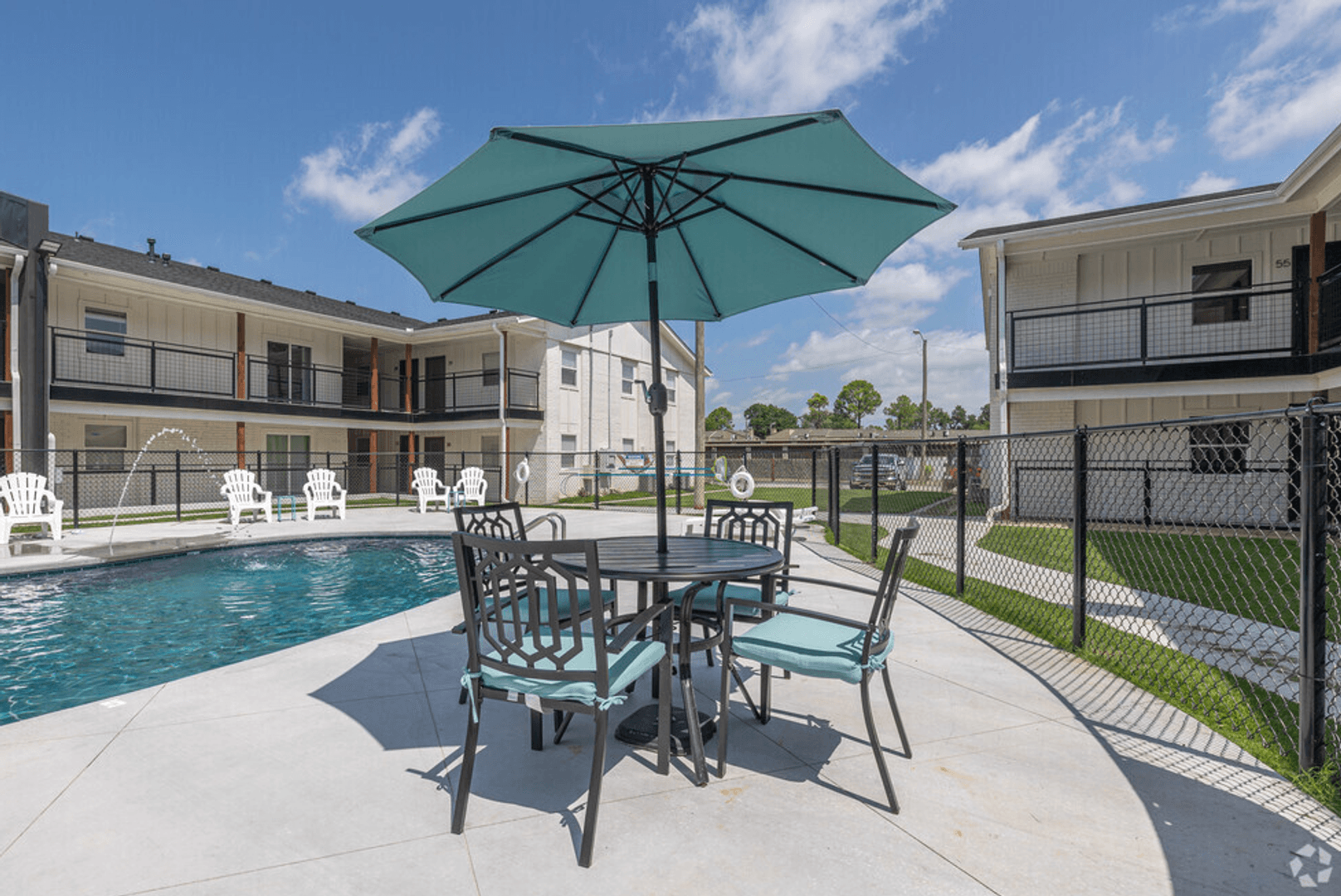 Tulsa Apartment: 1329 E 64th St