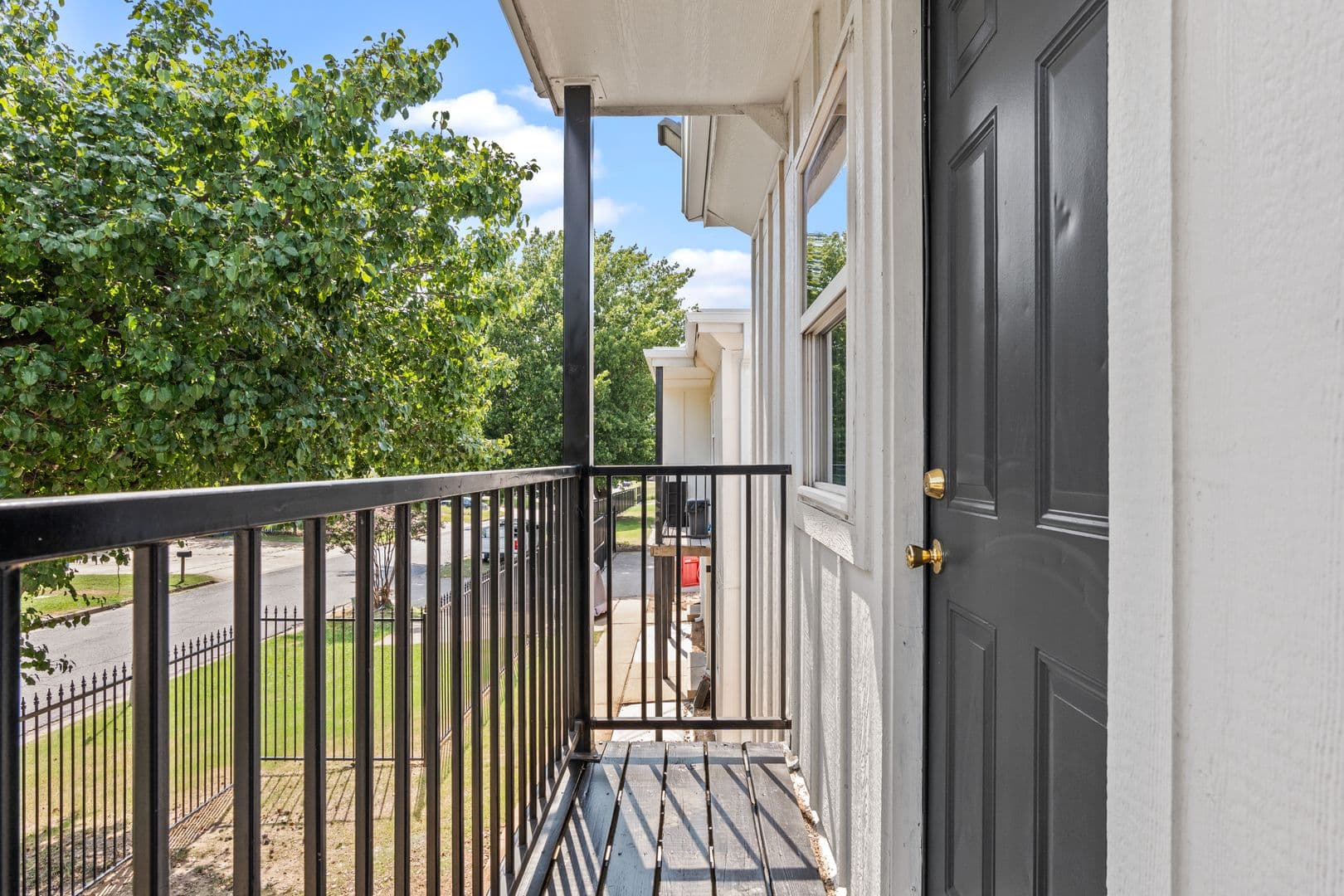 Tulsa Apartment: 10951 E 23rd St
