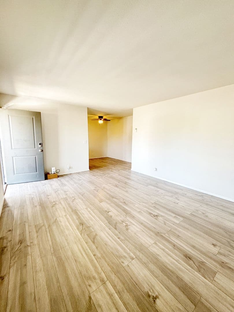 Tulsa Apartment: 7845 E 49th St