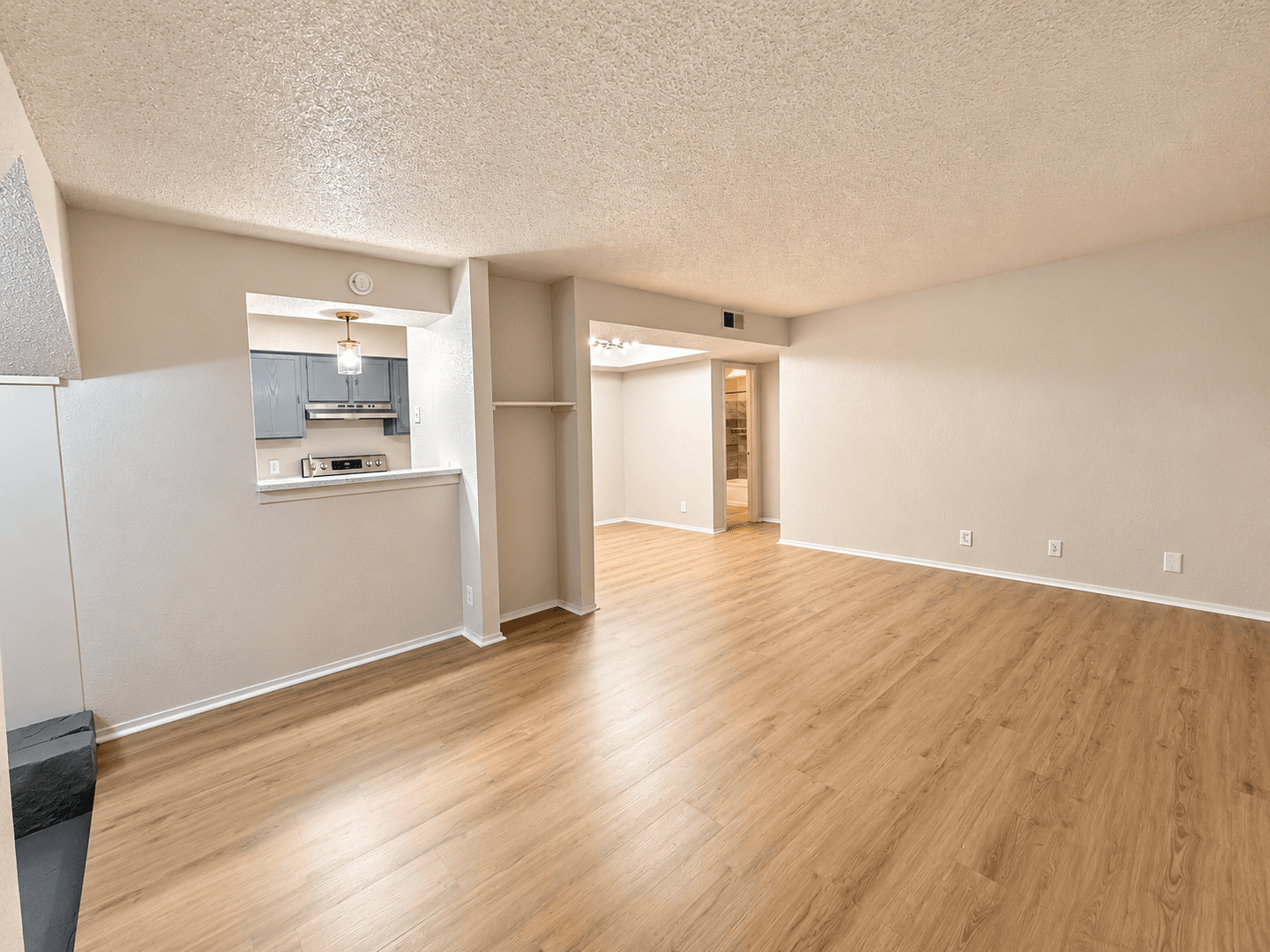 Tulsa Apartment: 6602 S Zunis Ave
