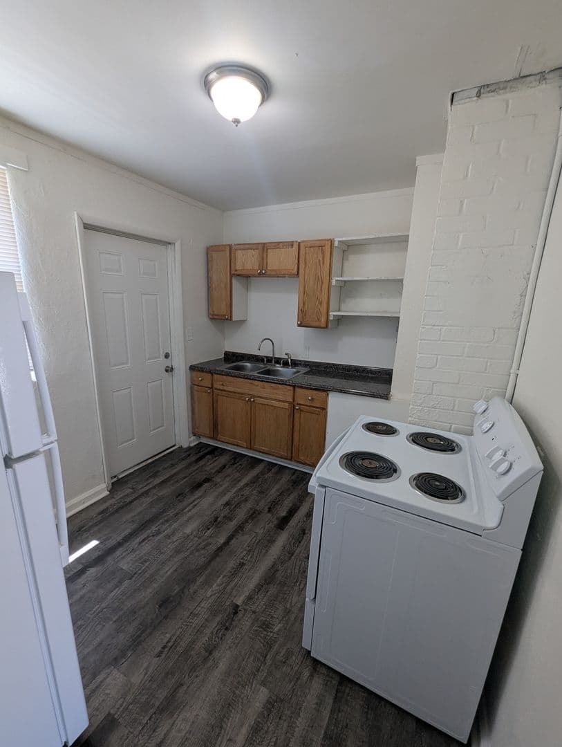 Chester Apartment: 113 Mill Street