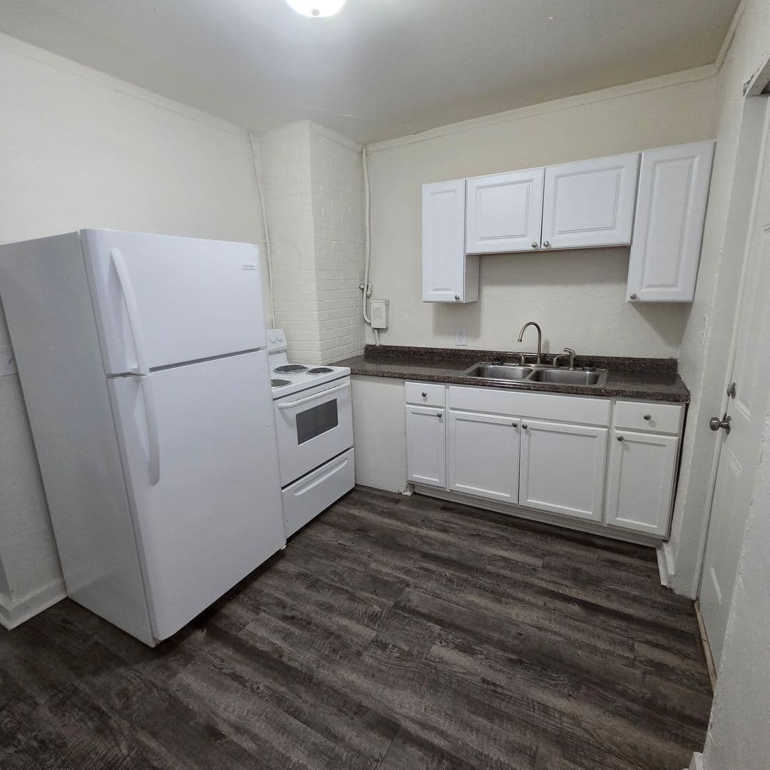 Chester Apartment: 113 Mill Street