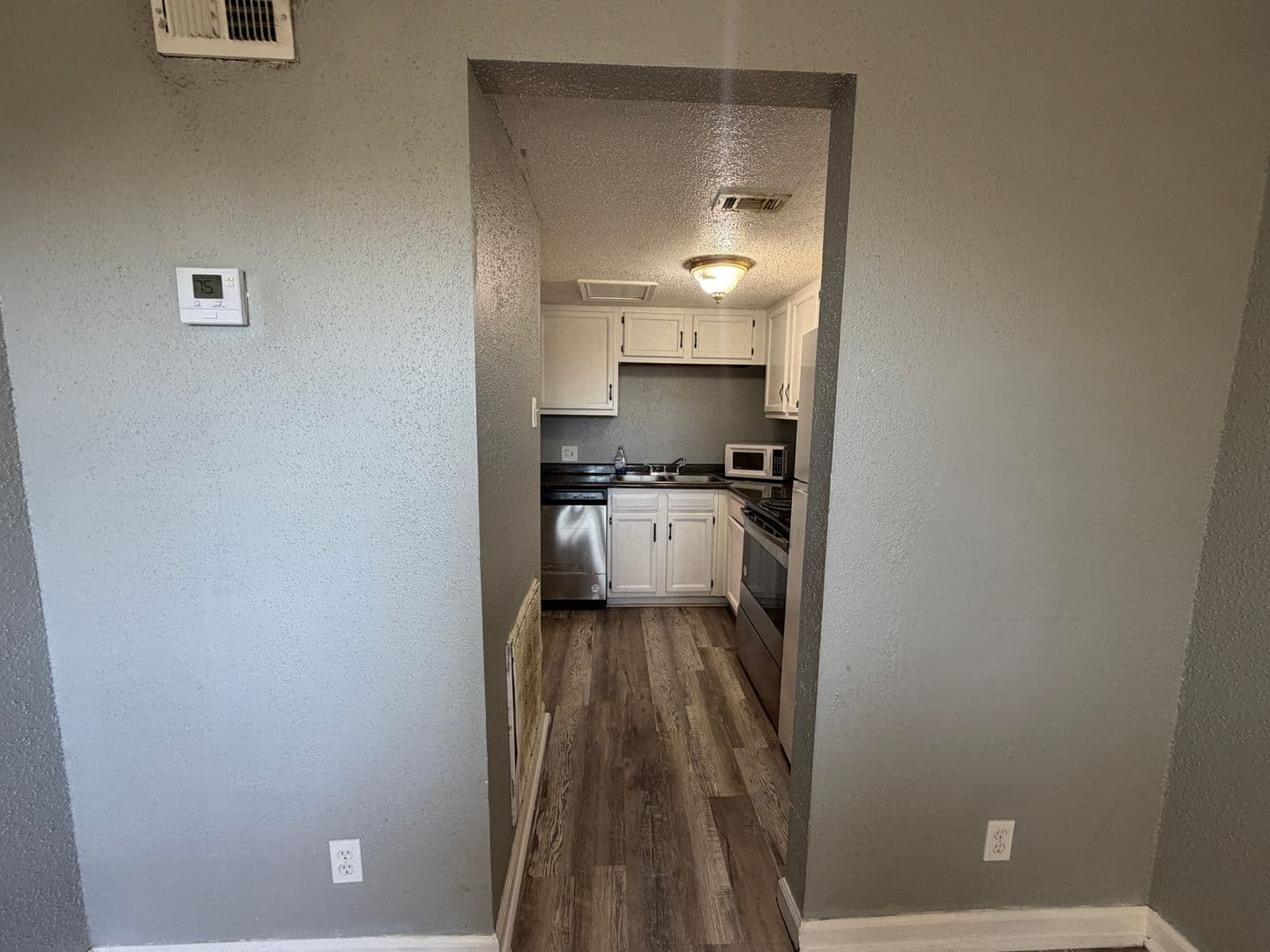 Lake Charles Apartment: 1043 Deesport St