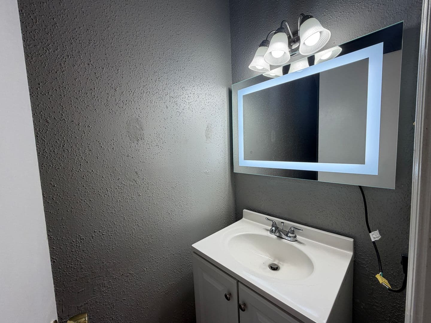 Lake Charles Apartment: 1043 Deesport St