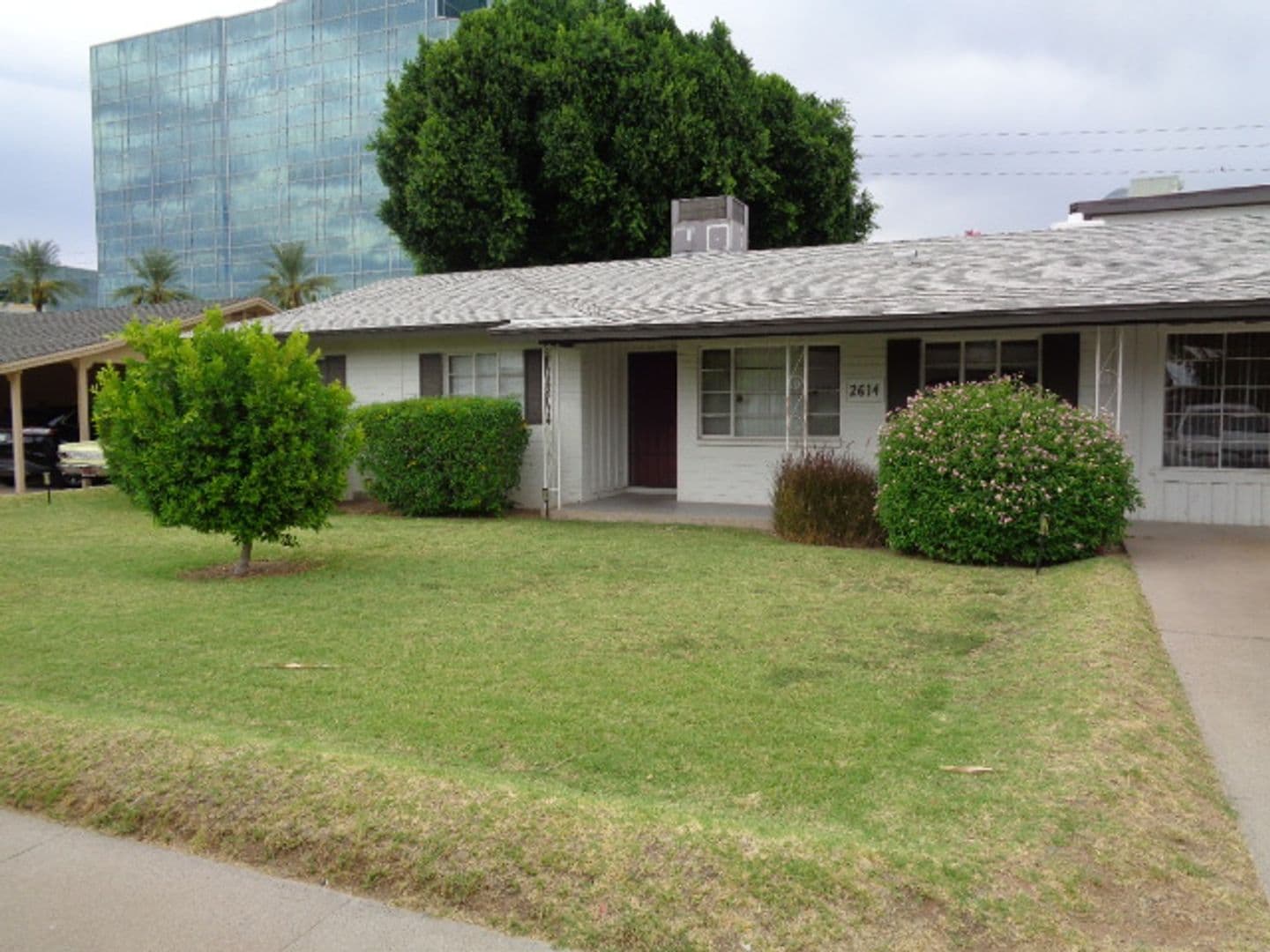 Phoenix Apartment: 2614 E. Pierson St.