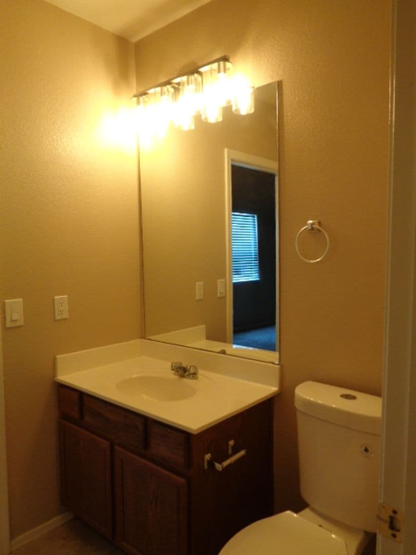 Peoria House: 8054 W Zoe Ella Way