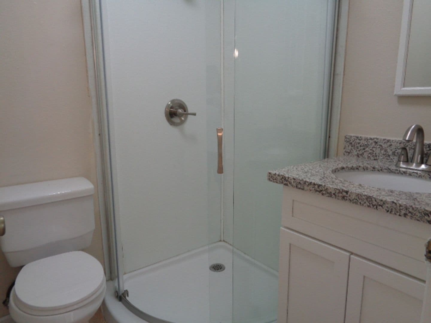 Phoenix Apartment: 1411 N. 33rd St.