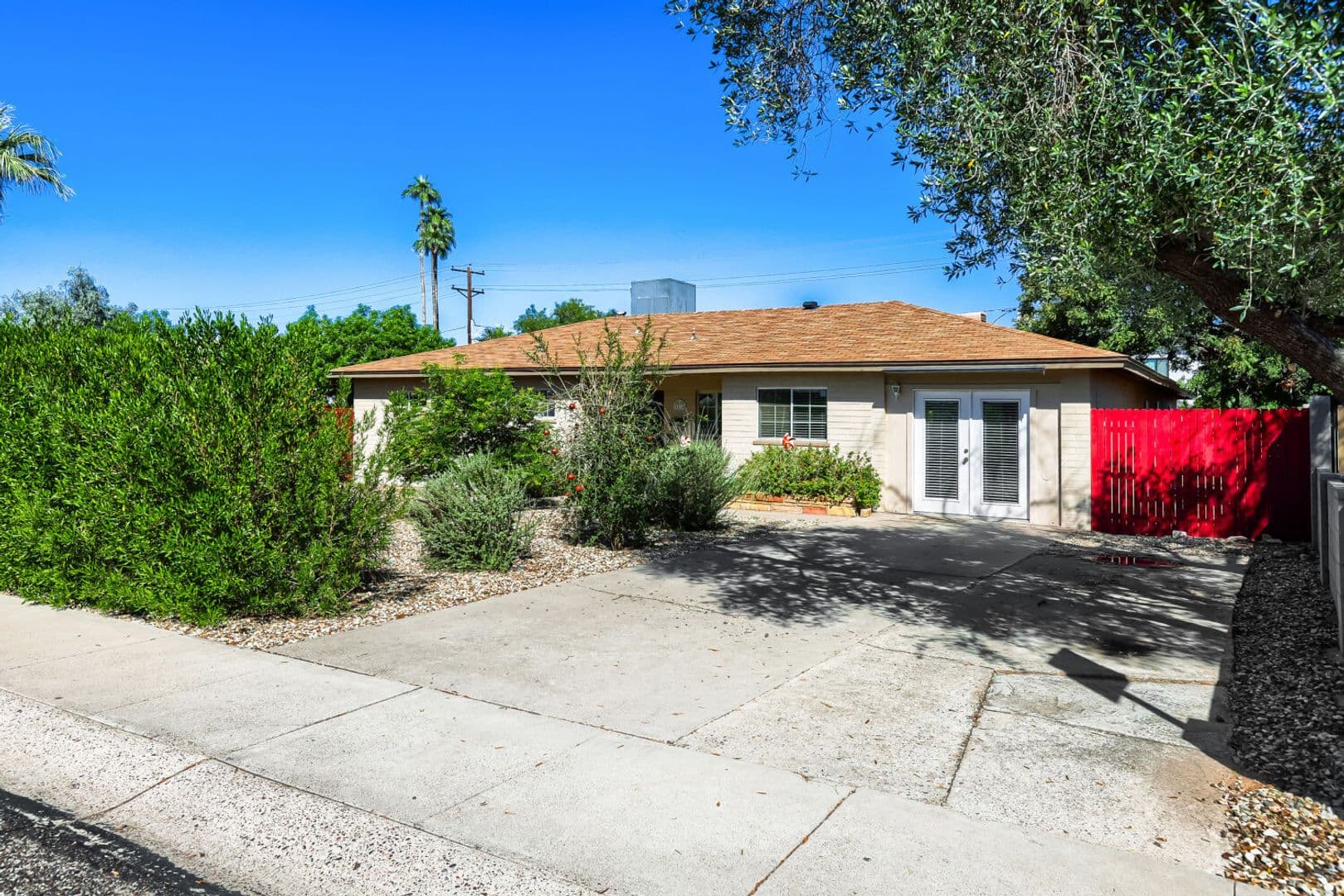 Phoenix House: 5514 E. Thomas Rd.