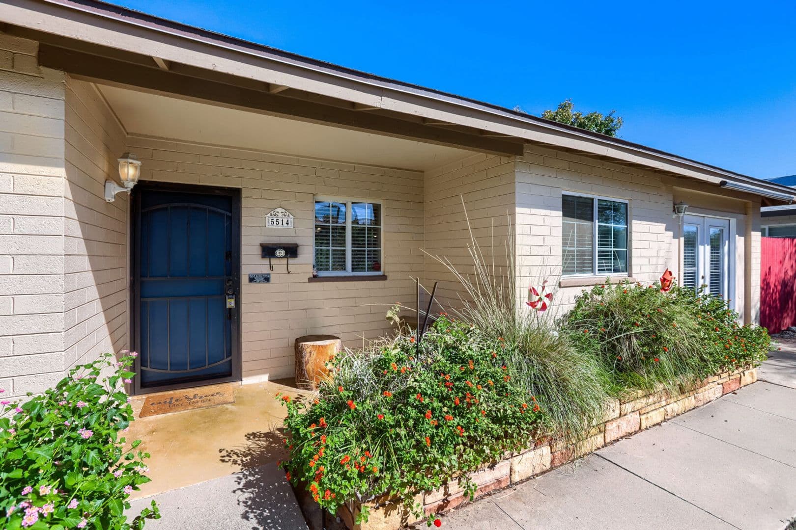 Phoenix House: 5514 E. Thomas Rd.