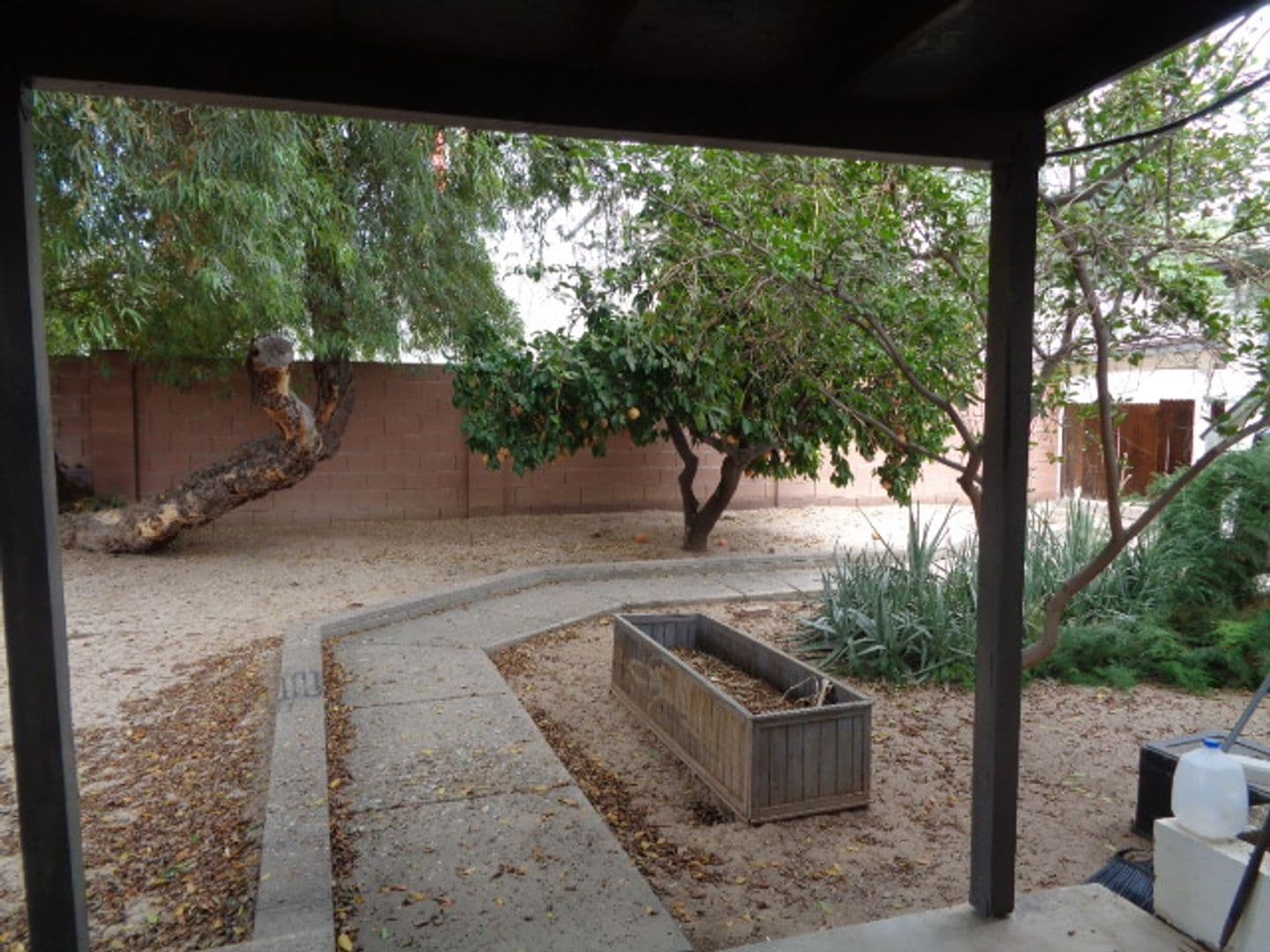 Phoenix Apartment: 2614 E. Pierson St.