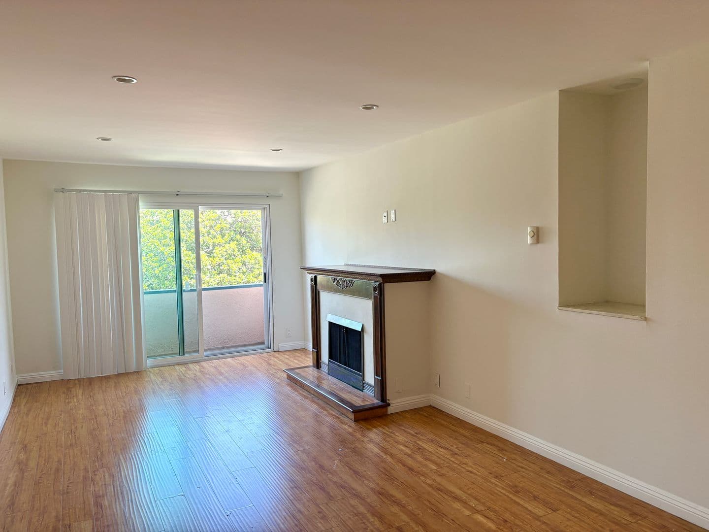 Los Angeles Apartment: 2445 S. Barrington Avenue