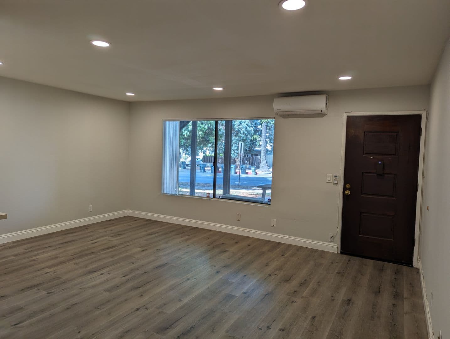 Pasadena Apartment: 666-670 N. Hill Ave.