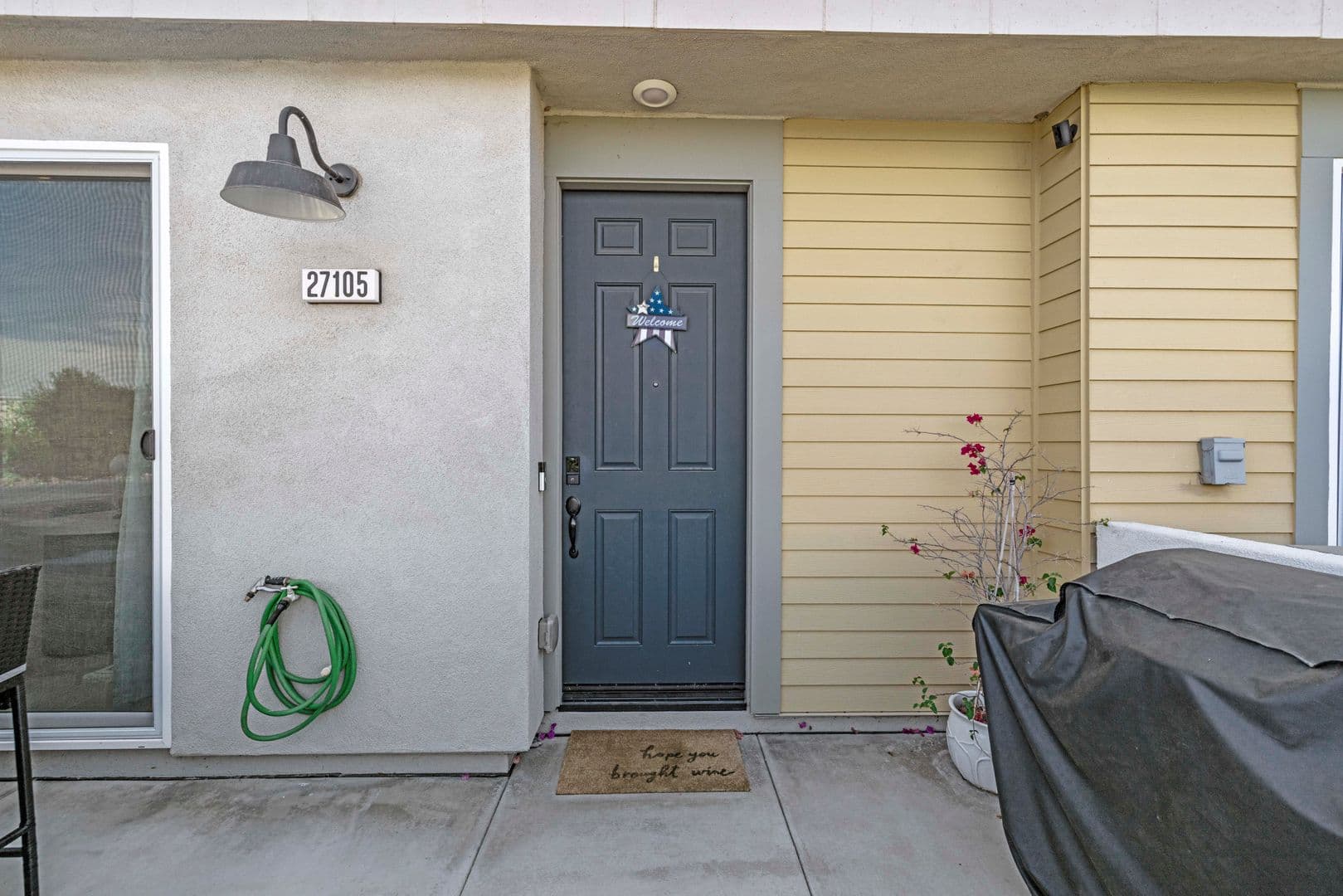 Valencia House: 27105 Valley Oak