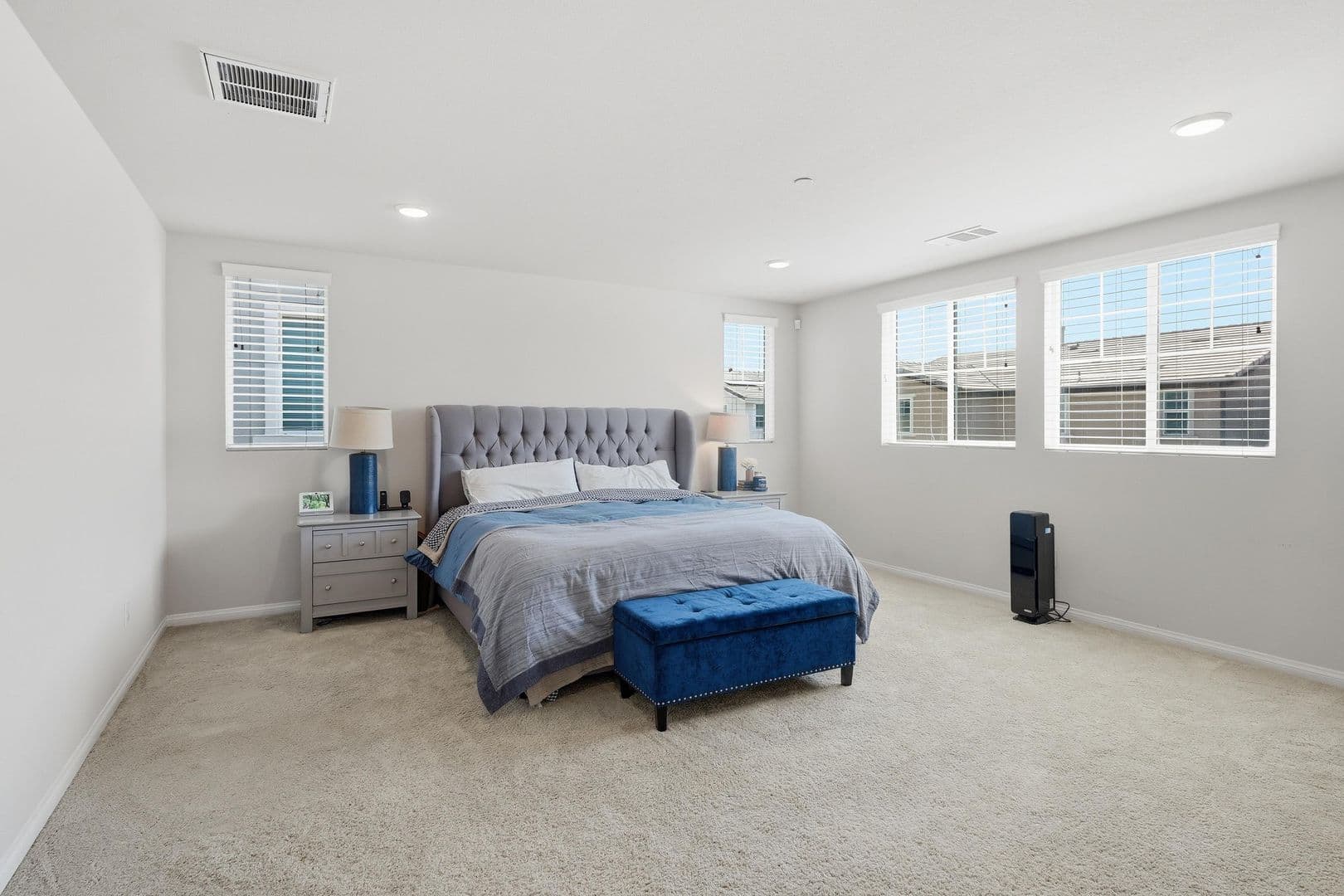 North Hills House: 16084 Cousteau Lane