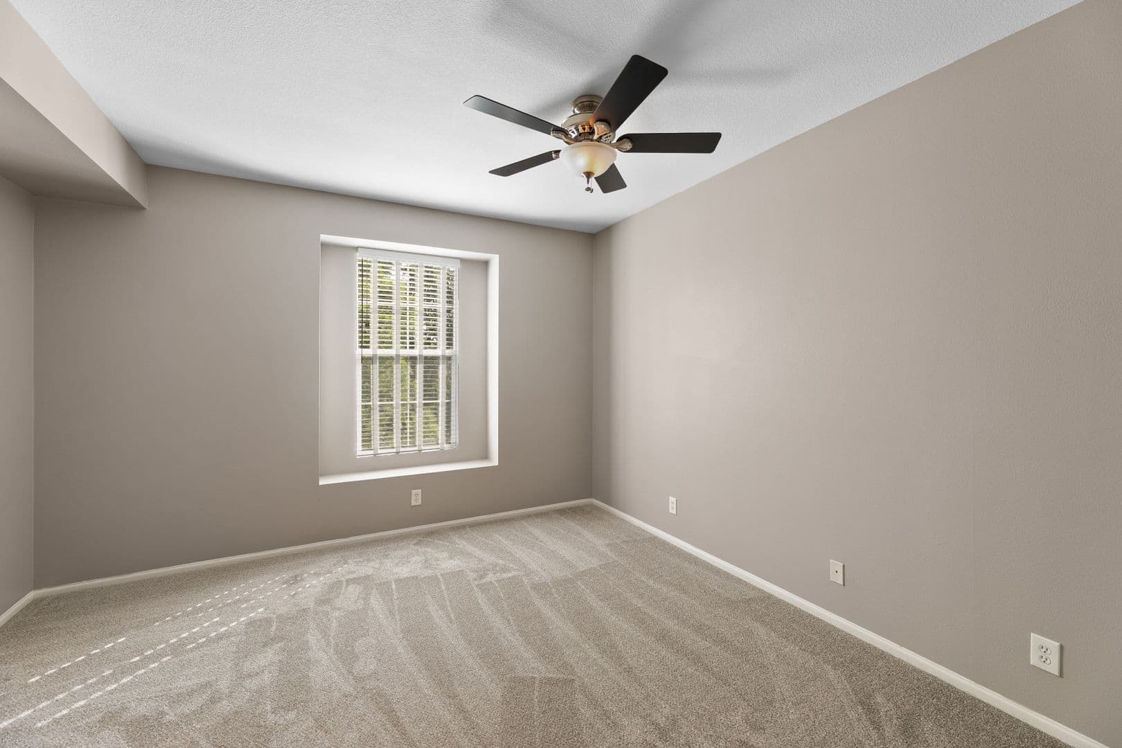 Valencia House: 26820 Marina Point Lane #2