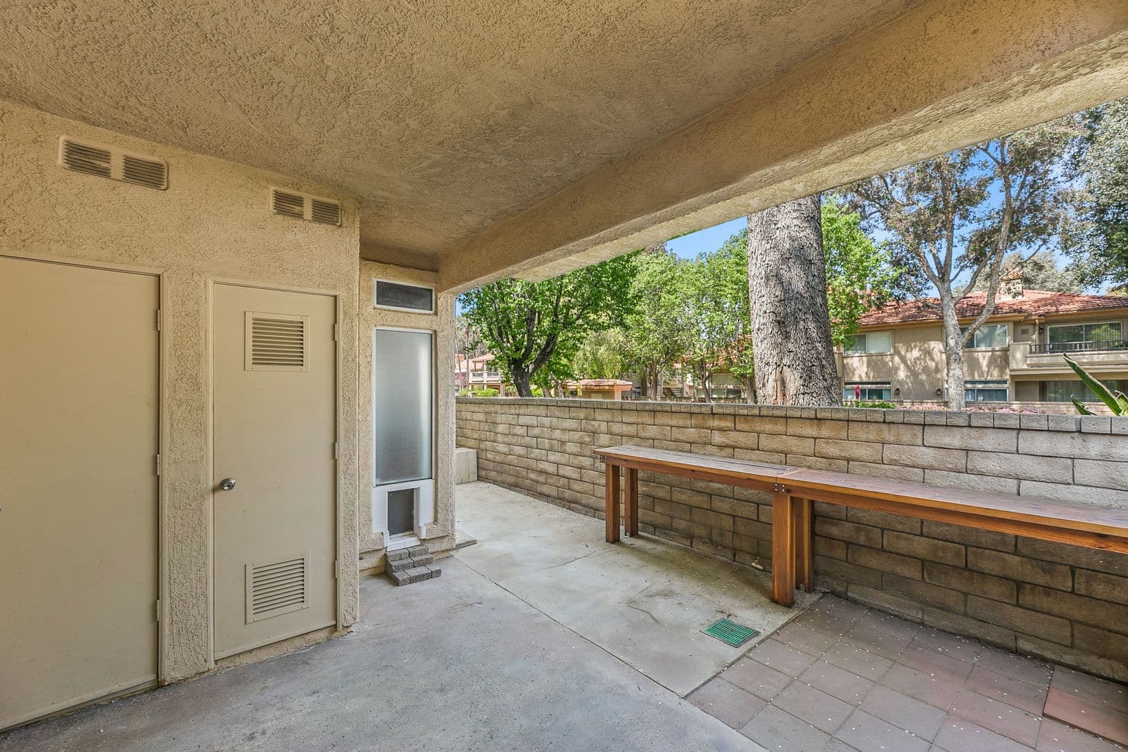 Valencia House: 25841 McBean Pkwy #2