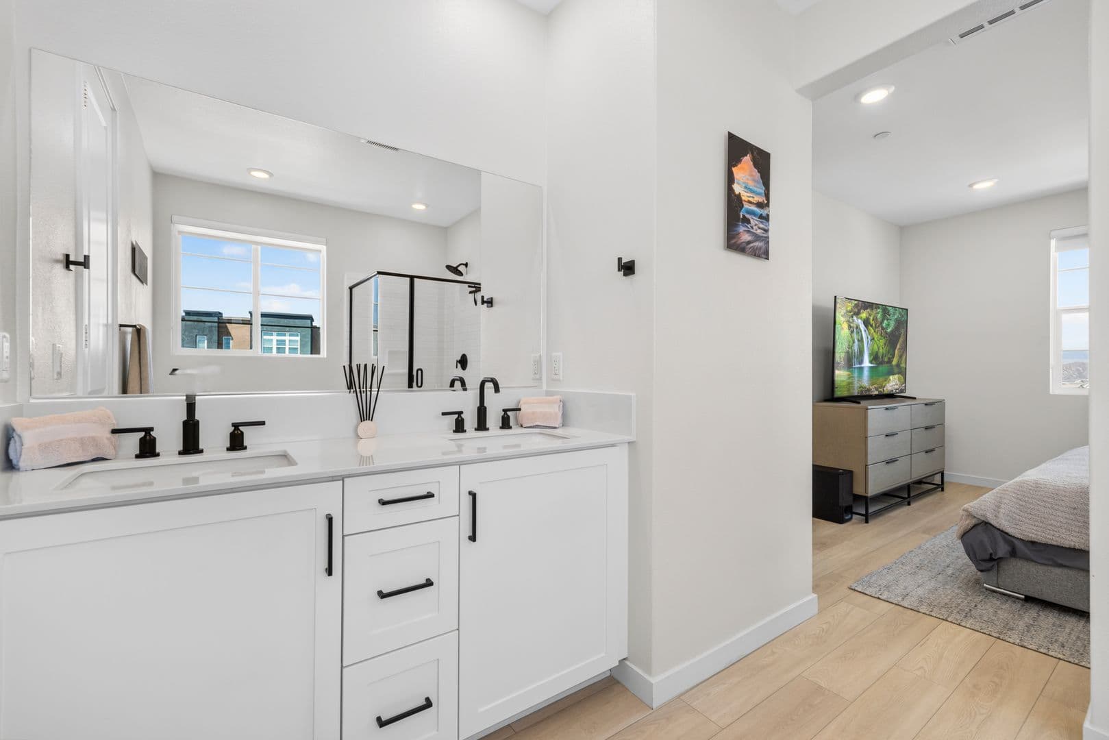 Valencia House: 27105 Valley Oak