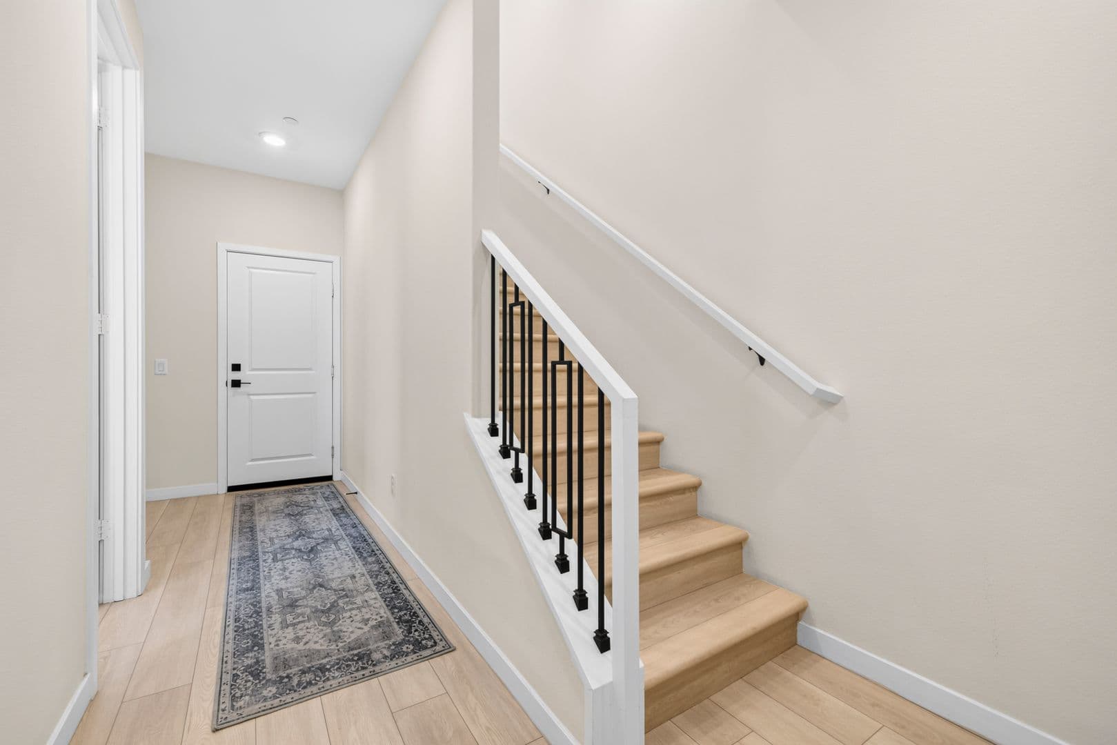 Valencia House: 27105 Valley Oak