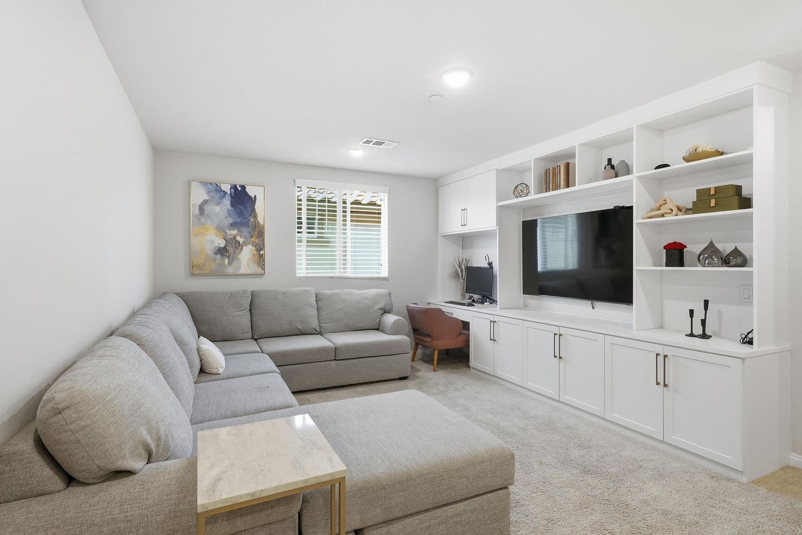 North Hills House: 16084 Cousteau Lane