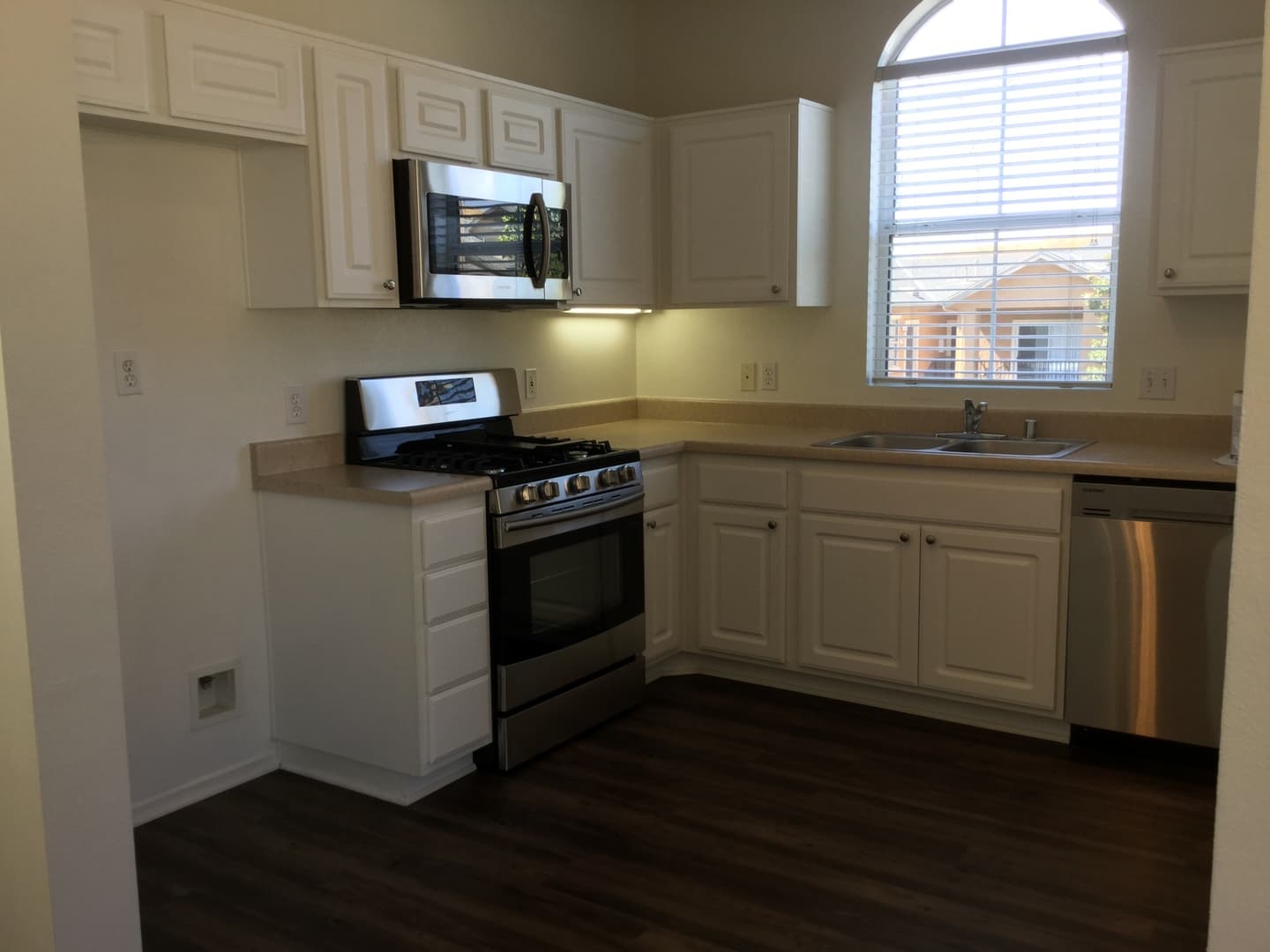 Santa Clarita House: 20000 Plum Cyn Rd #826