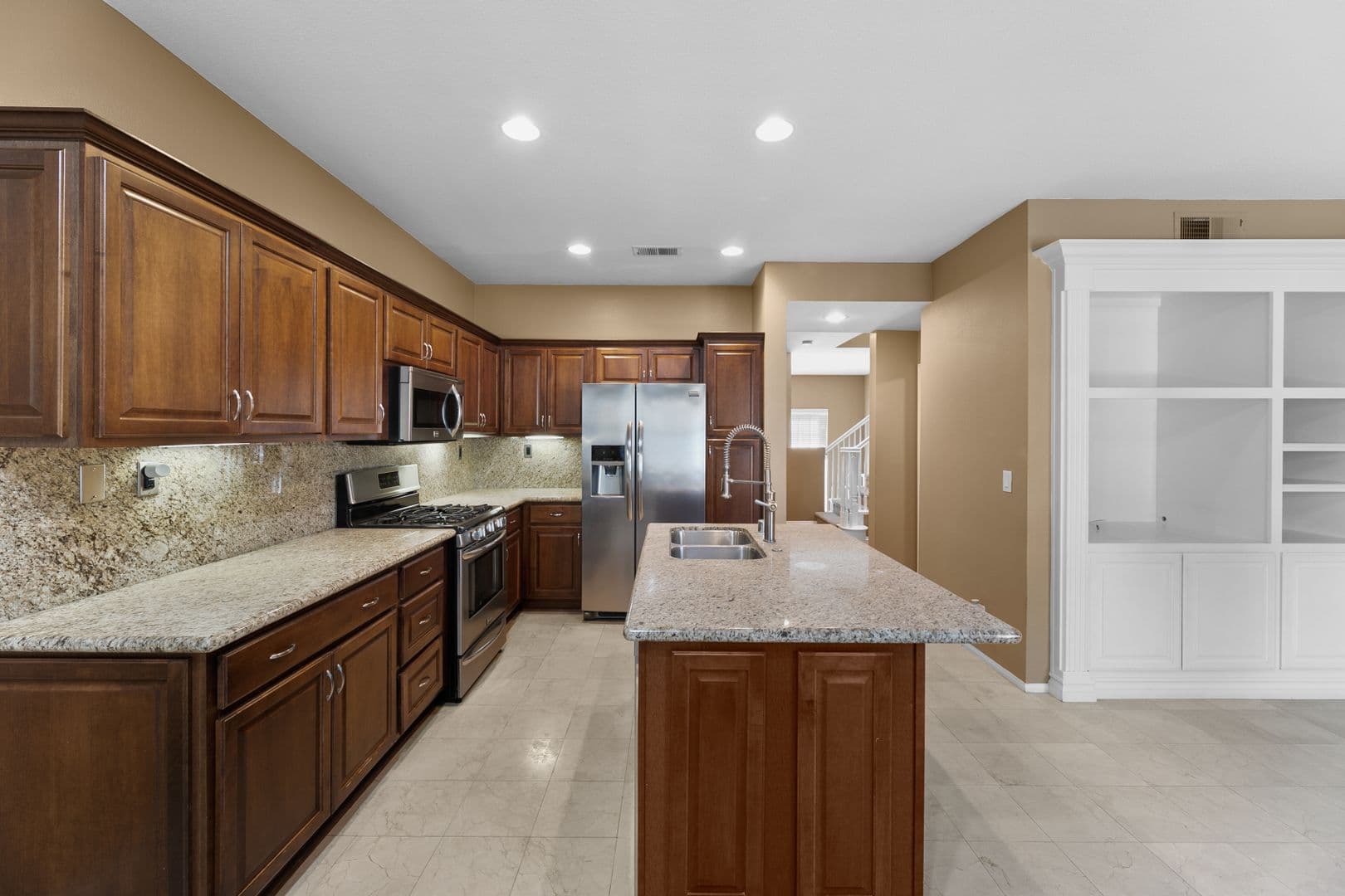 Valencia House: 26820 Marina Point Lane #2