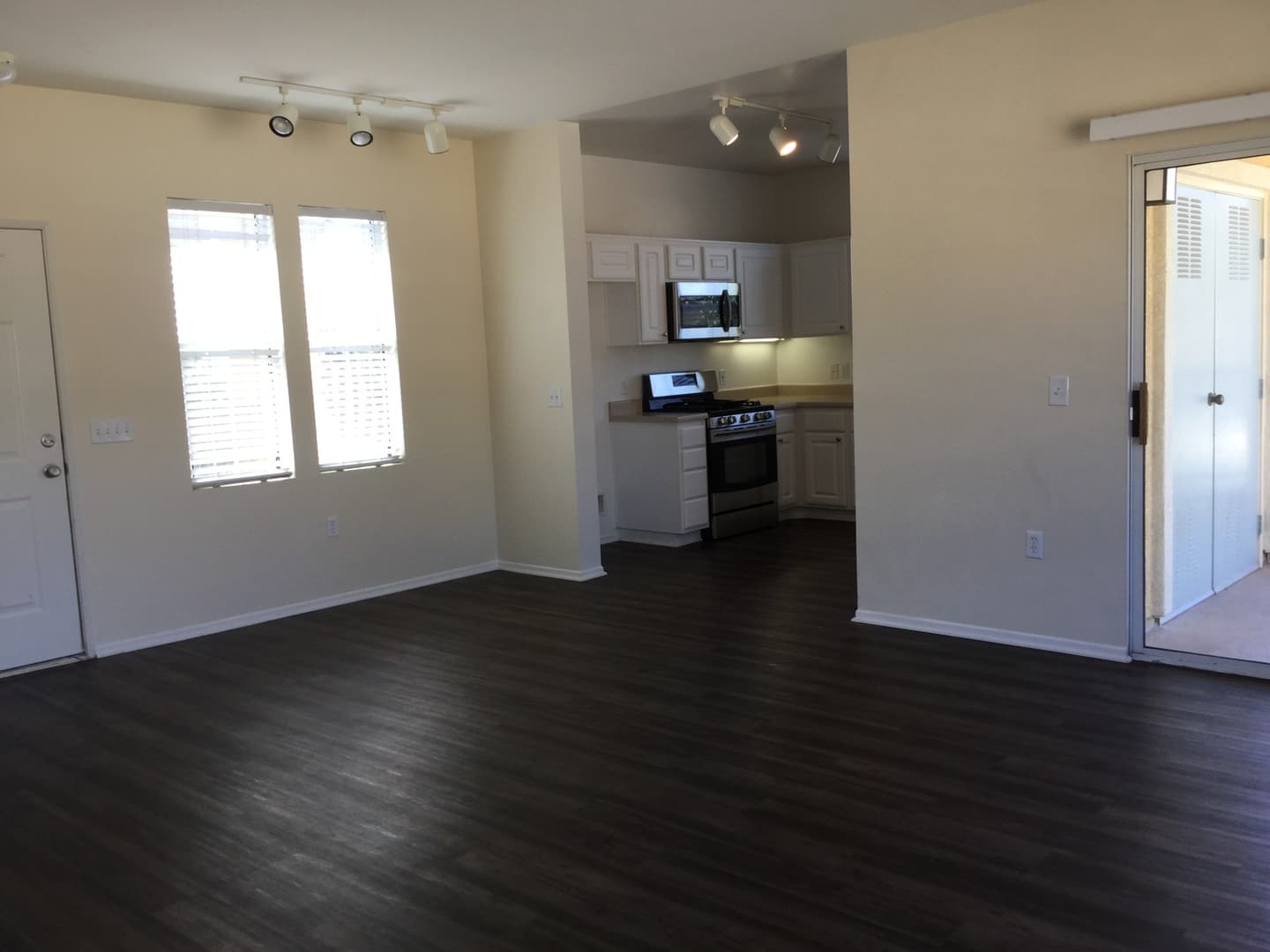 Santa Clarita House: 20000 Plum Cyn Rd #826