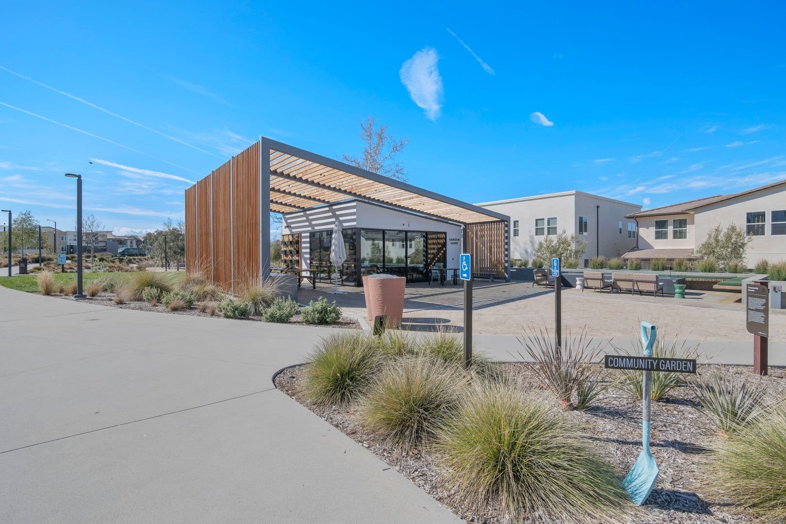 Valencia House: 27105 Valley Oak