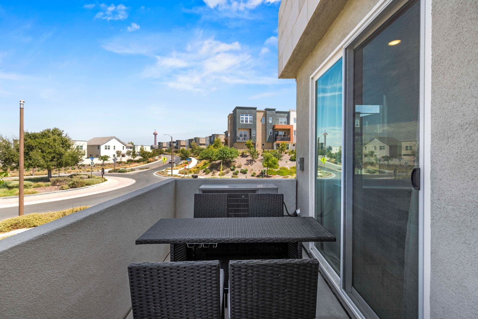 Valencia House: 27105 Valley Oak