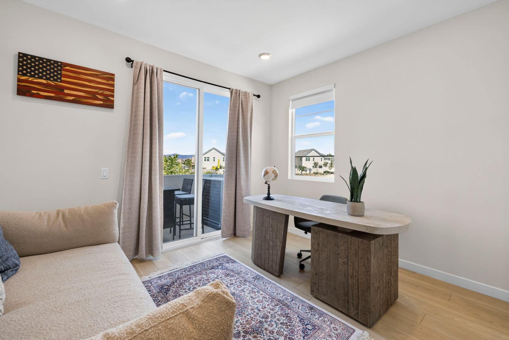 Valencia House: 27105 Valley Oak