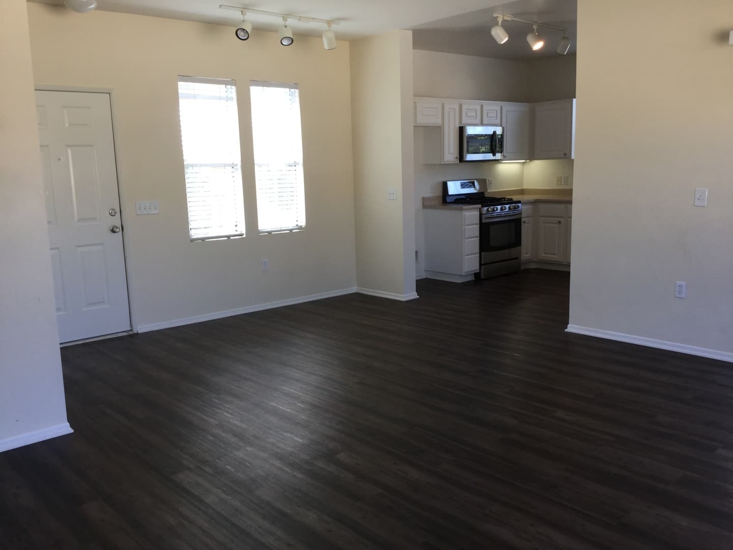 Santa Clarita House: 20000 Plum Cyn Rd #826