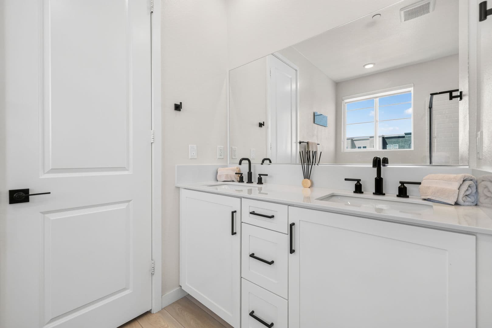 Valencia House: 27105 Valley Oak