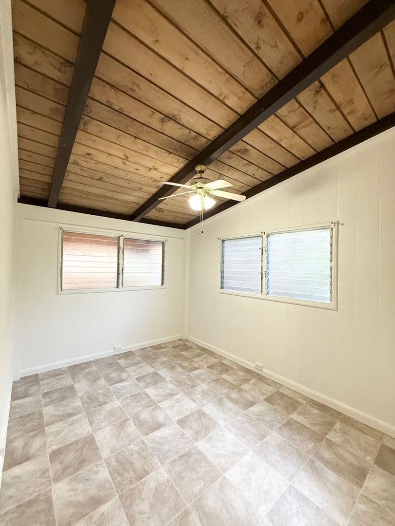 Honolulu House: 3842 A Salt Lake Blvd