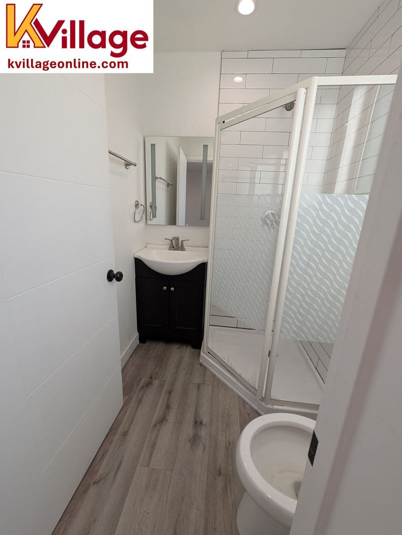 LOS ANGELES Apartment: 1528 1/2 W 36TH PL - 102 (pet-friendly / unfurnished)