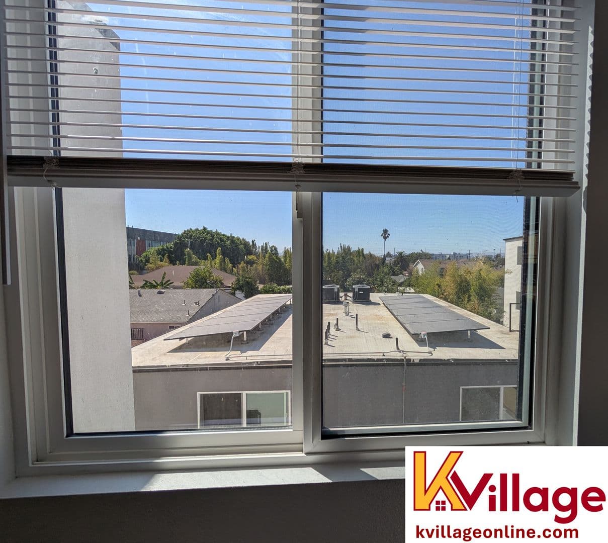 LOS ANGELES Apartment: 1575 1/2 W 37TH PL - 302
