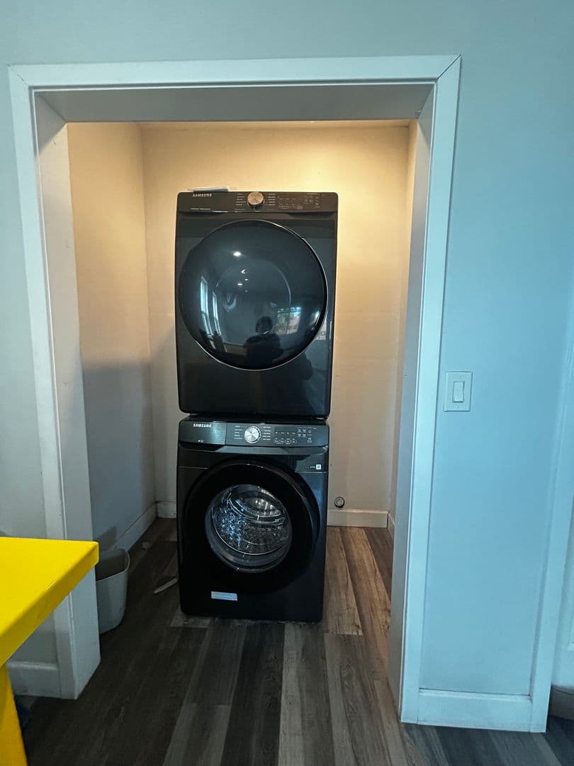 LOS ANGELES Apartment: 1565 W 36TH ST