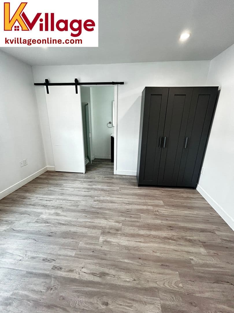 LOS ANGELES Apartment: 1528 1/2 W 36TH PL - 304 (unfurnished)
