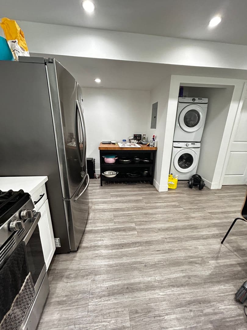 LOS ANGELES Apartment: 3711  HALLDALE AVE