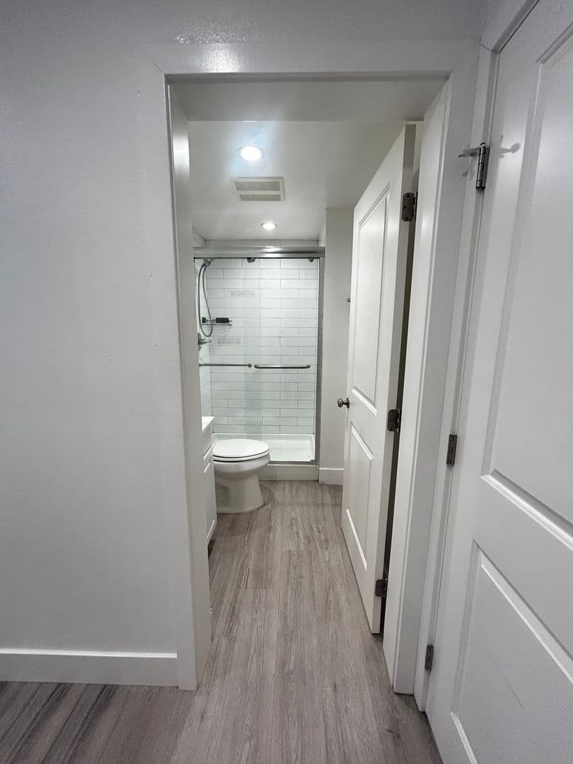 LOS ANGELES Apartment: 1571  W 37TH PL